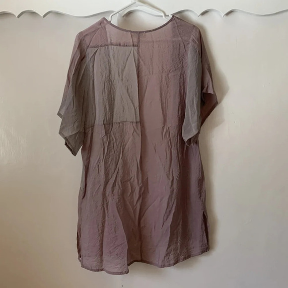 Listicle kimono type top - size M - lavender and gray block pattern. - Picture 2 of 4
